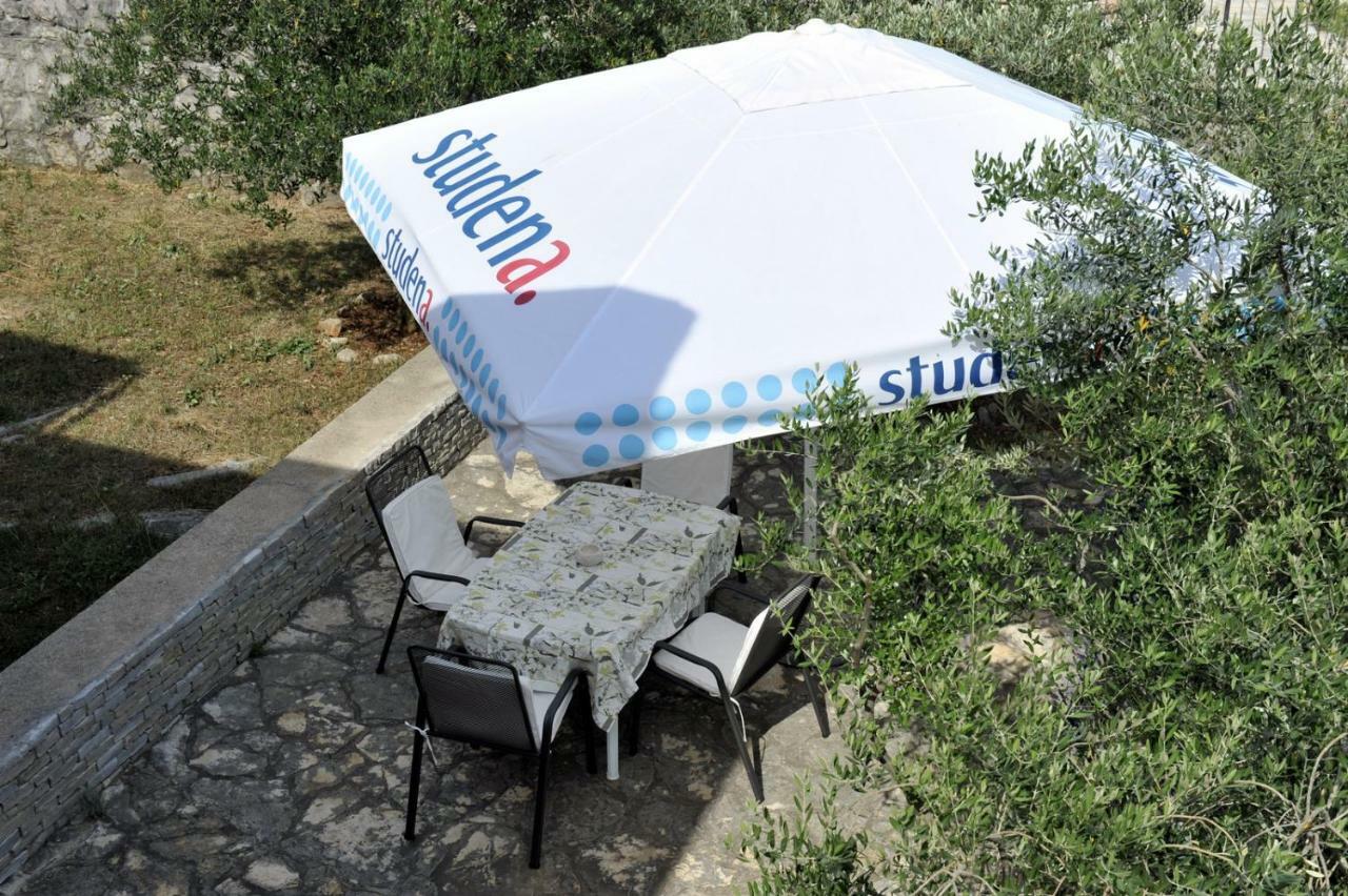Apartman Branka Kornic Bagian luar foto