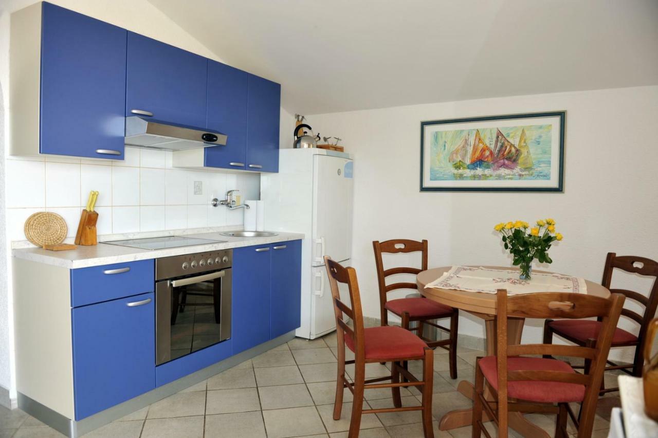 Apartman Branka Kornic Bagian luar foto