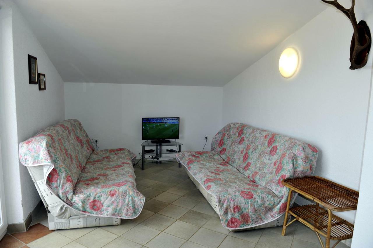 Apartman Branka Kornic Bagian luar foto
